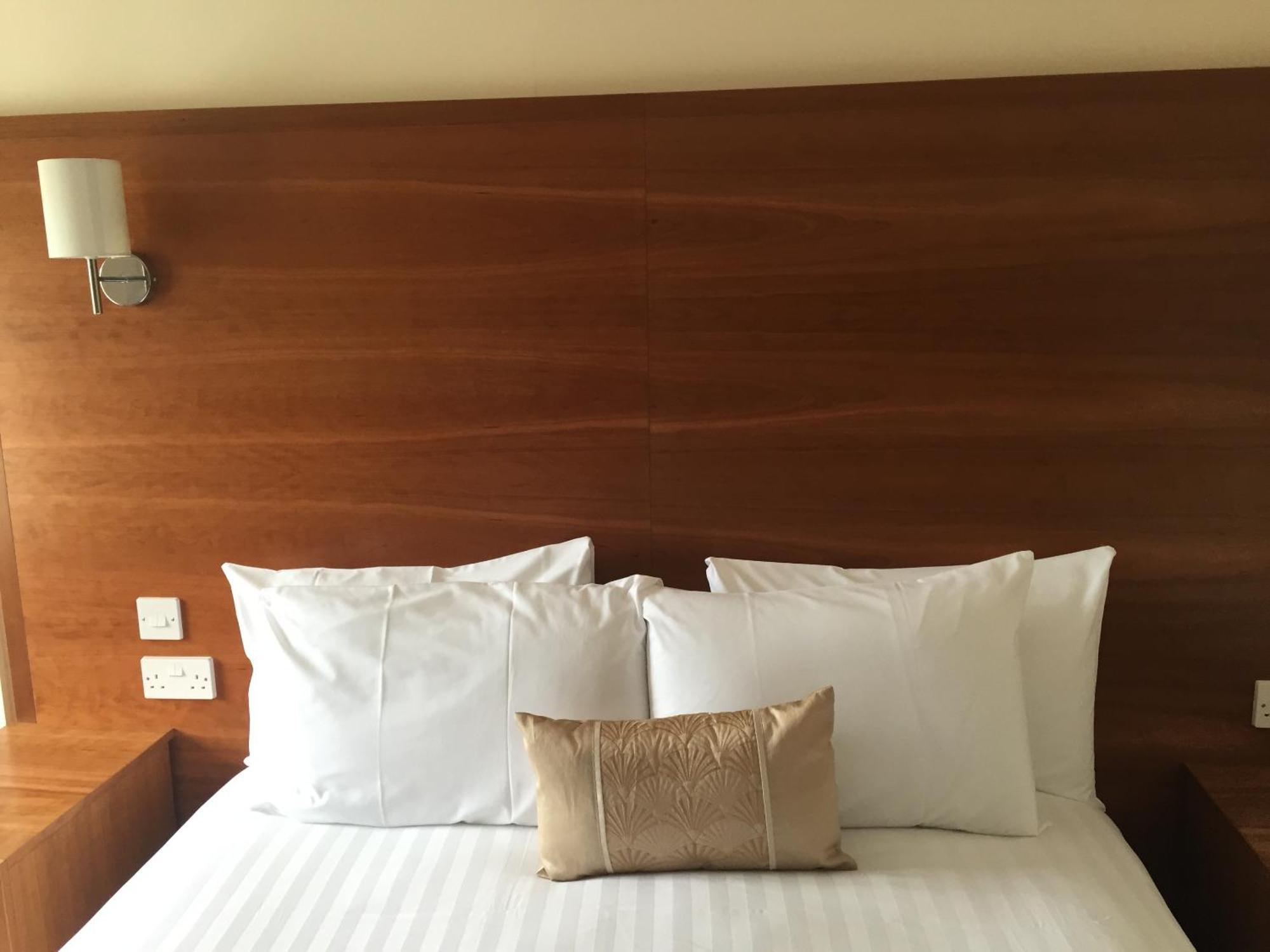 The Royal Hotel Мандесли Номер фото